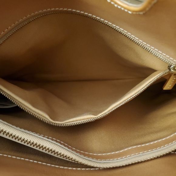 ***Sold on another platform*** Celine vintage handbag Honeycomb monogram canvas - Picture 10 of 11